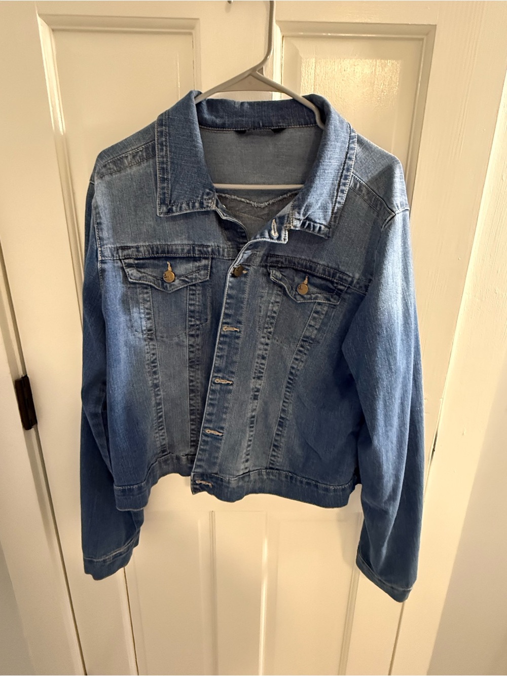 d.jeans Medium Wash Women’s Stretch Denim Jacket
